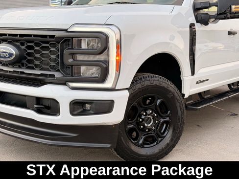 Used 2023 Ford F250 XL w/ STX Appearance Package image 3