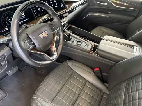 Certified 2024 Cadillac Escalade ESV Sport Platinum image 10