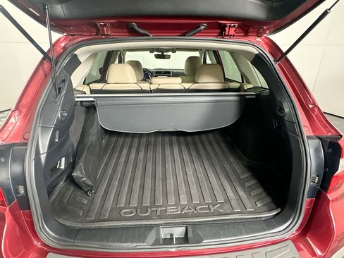 Used 2019 Subaru Outback 3.6R Limited w/ Popular Package #2 AWD/4WD image 29