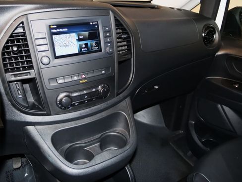 Used 2023 Mercedes-Benz Metris Passenger image 43