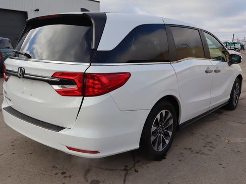Used 2023 Honda Odyssey EX-L image 3