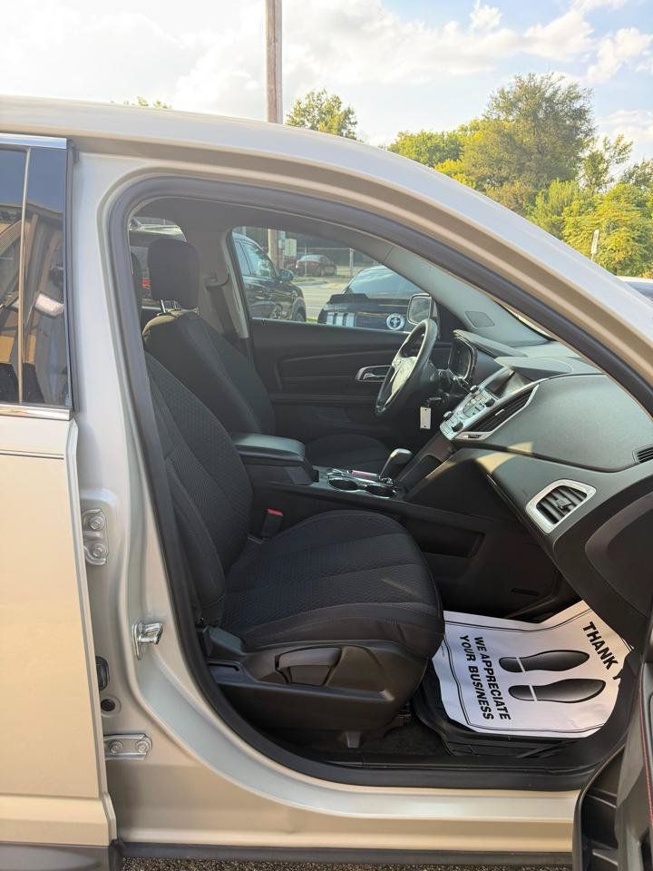 Used 2015 GMC Terrain SLE FWD image 17