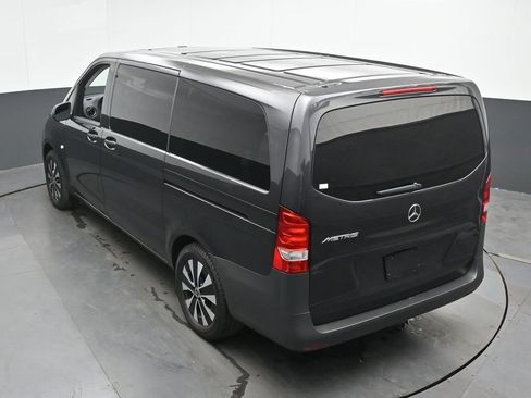 Used 2023 Mercedes-Benz Metris Passenger image 38