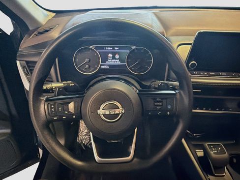Used 2023 Nissan Rogue SV AWD/4WD image 18