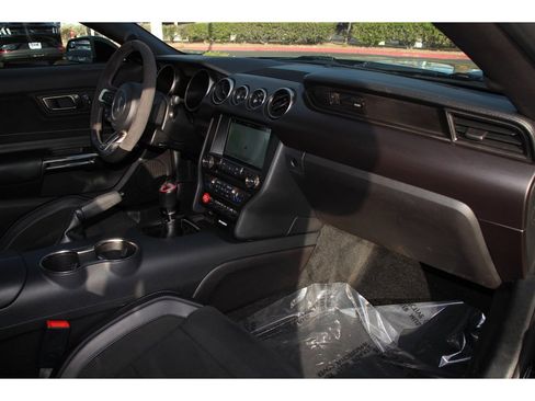 Used 2017 Ford Mustang Shelby GT350 image 22