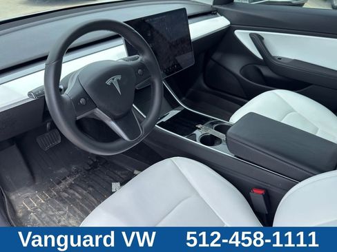 Used 2020 Tesla Model 3 Standard Range Plus RWD image 10