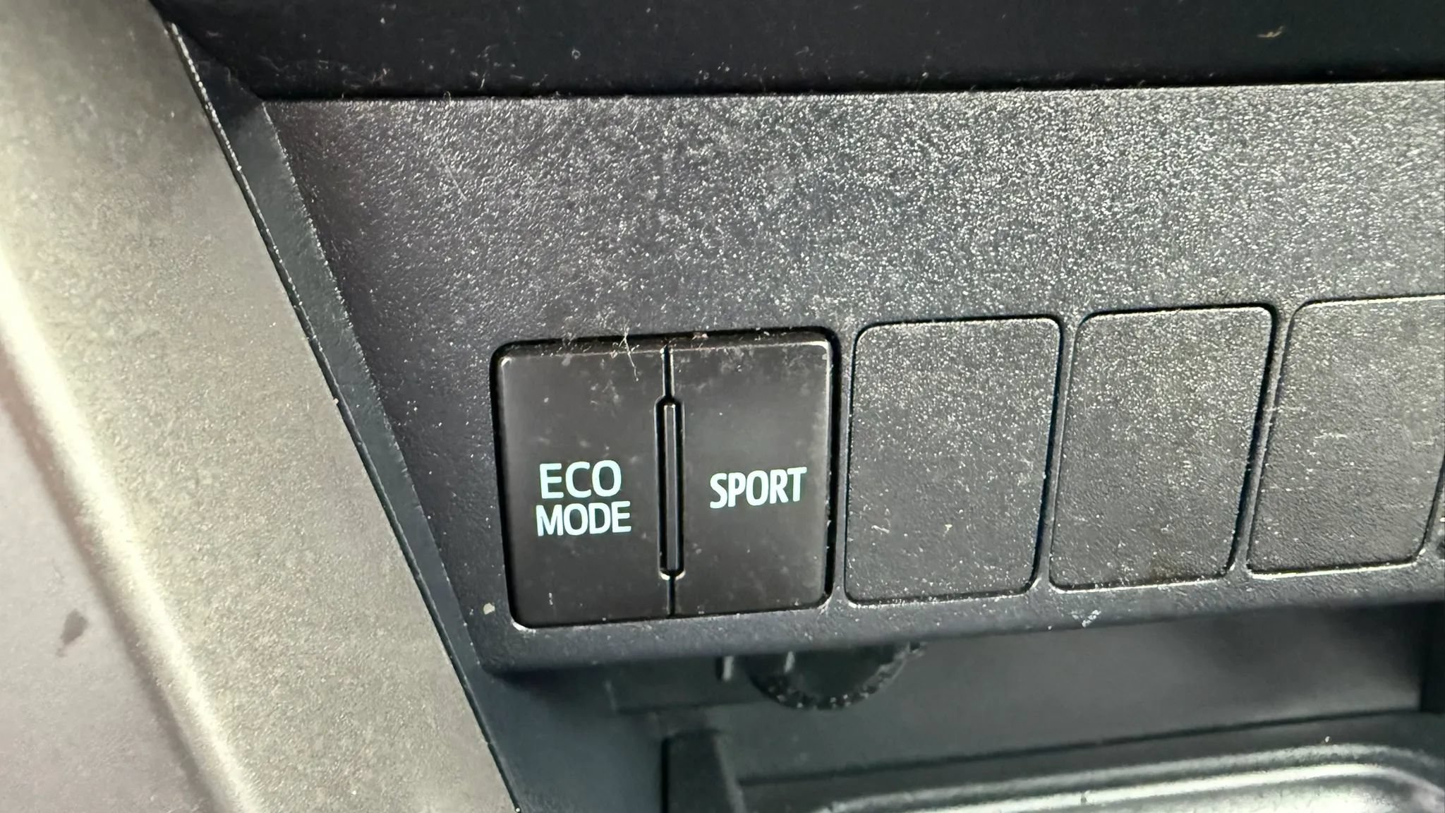 Used 2017 Toyota RAV4 XLE FWD image 20