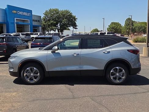 New 2026 Chevrolet Blazer LT w/ Convenience Package FWD image 2