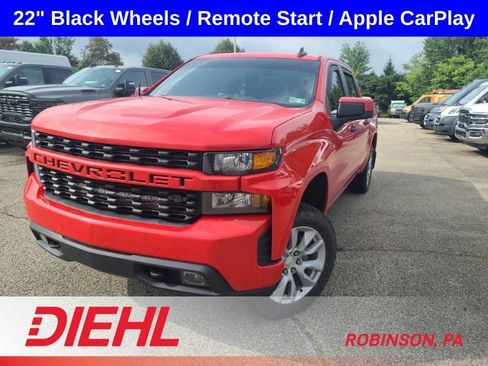 Used 2019 Chevrolet Silverado 1500 Custom w/ Custom Value Package AWD/4WD image 2