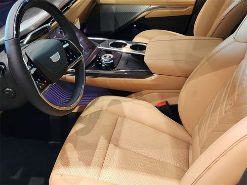 New 2025 Cadillac Escalade IQ Sport 2 w/ LPO, ONYX Package image 7