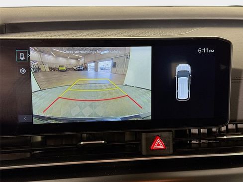 Used 2025 Kia Carnival FWD image 16
