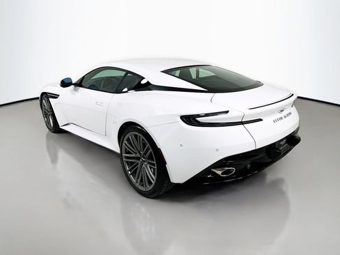 Used 2024 Aston Martin DB12 Coupe RWD image 5