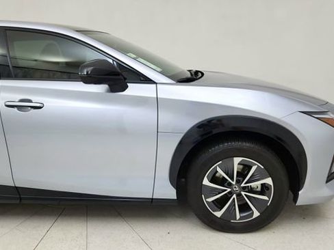 Used 2025 Lexus RZ 300e w/ Cold Area Package image 7