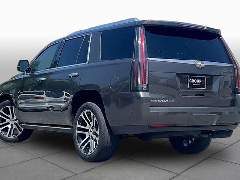 Used 2020 Cadillac Escalade Premium Luxury AWD/4WD image 10