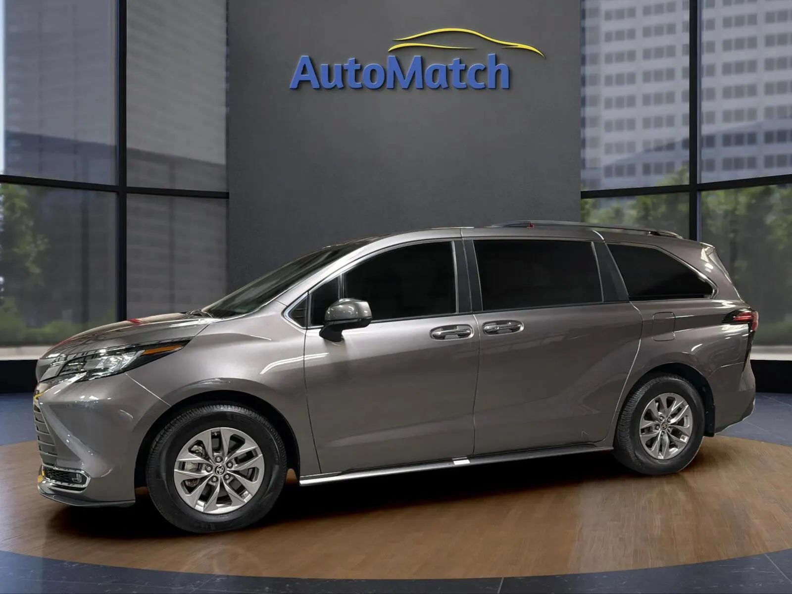Used 2022 Toyota Sienna XLE FWD image 5