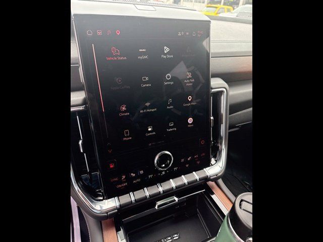 Used 2025 GMC Yukon Denali w/ LPO, Floor Liner Package AWD/4WD image 39