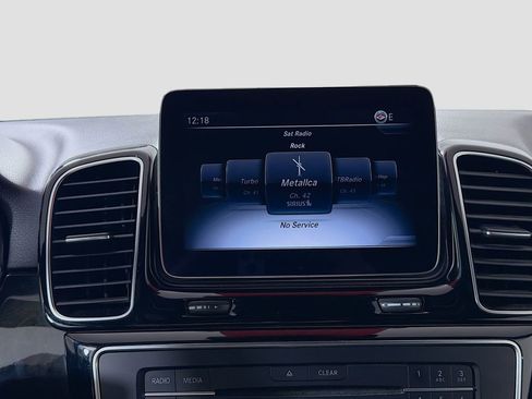 Used 2018 Mercedes-Benz GLE 350 4MATIC image 16