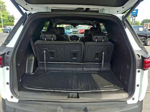 Used 2023 Chevrolet Traverse RS w/ LPO, Floor Liner Package AWD/4WD image 29