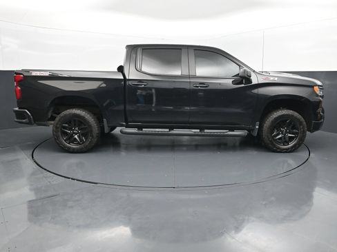 Used 2023 Chevrolet Silverado 1500 LT Trail Boss AWD/4WD image 6