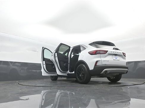Certified 2024 Ford Escape Active image 37