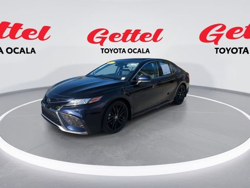 Used 2022 Toyota Camry XSE image 4