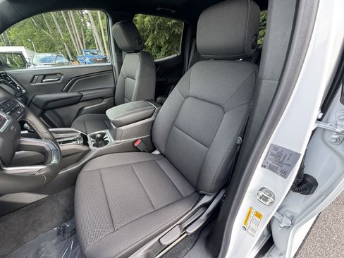 New 2025 GMC Canyon Elevation w/ Convenience Package image 16