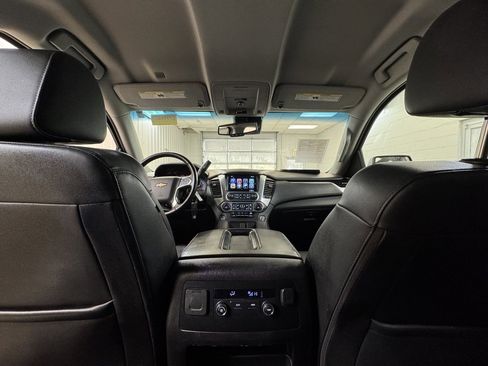 Used 2020 Chevrolet Suburban LT image 20