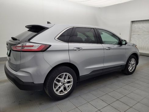 Used 2024 Ford Edge SEL image 10