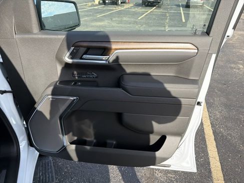 New 2026 Chevrolet Silverado 1500 High Country w/ Technology Package image 32