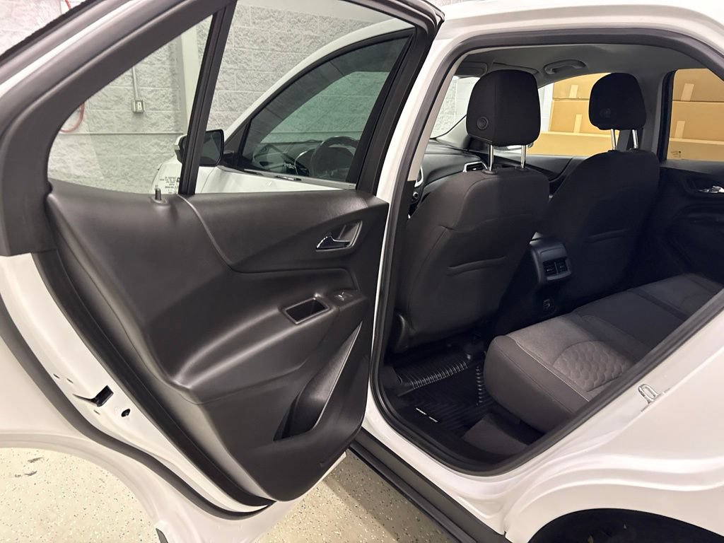 Used 2019 Chevrolet Equinox LT AWD/4WD image 38