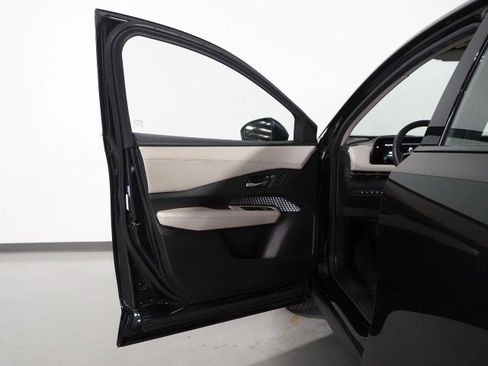 Used 2023 Nissan Ariya Empower+ image 53