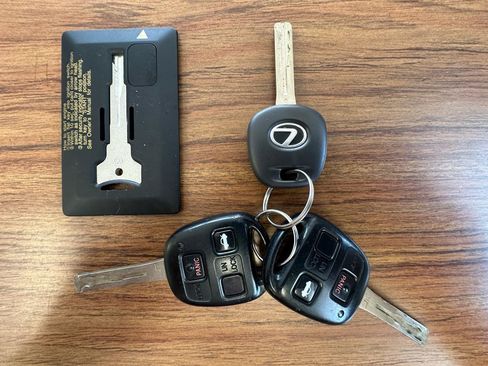 Used 2004 Lexus LS 430 w/ Premium Pkg RWD image 75