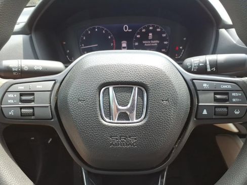 Used 2025 Honda Accord SE image 14