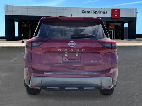 New 2025 Nissan Rogue SL image 4