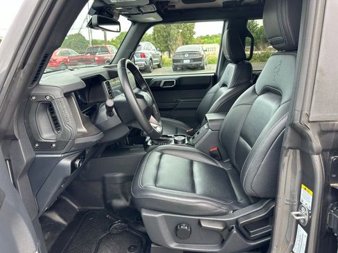 Used 2025 Ford Bronco Badlands AWD/4WD image 12
