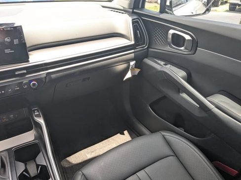 Used 2026 Kia Sorento S FWD image 15
