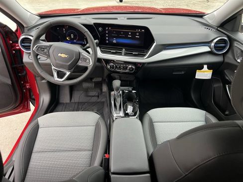 New 2026 Chevrolet Trax LT w/ Driver Confidence Package image 21