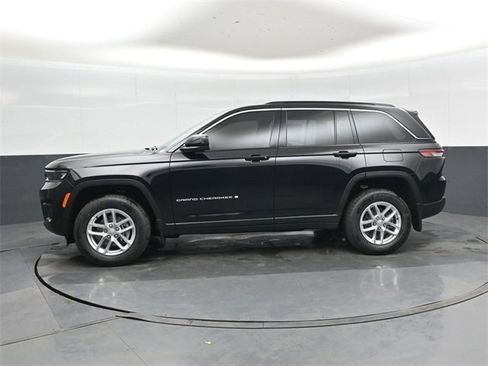New 2025 Jeep Grand Cherokee Laredo X w/ Luxury Tech Group I image 7