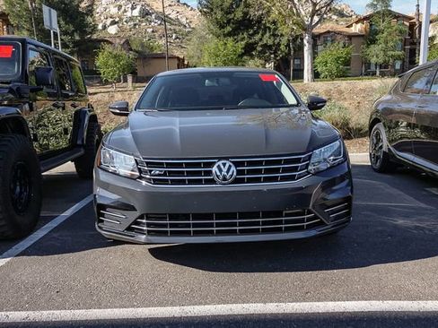 Used 2017 Volkswagen Passat 1.8T R-Line image 5