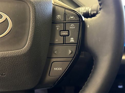 Used 2024 Toyota Prius XLE image 32