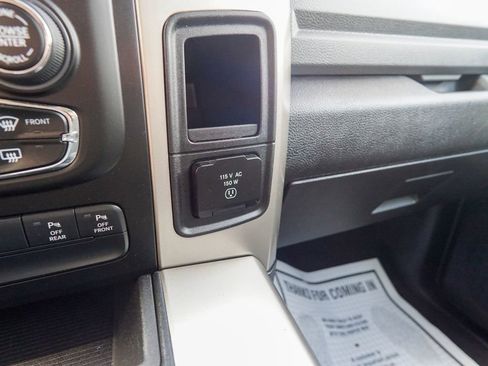 Used 2019 RAM 1500 Big Horn AWD/4WD image 26