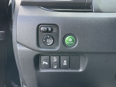 Used 2020 Honda Pilot Touring image 18