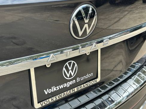 Used 2023 Volkswagen Atlas SE AWD/4WD image 30
