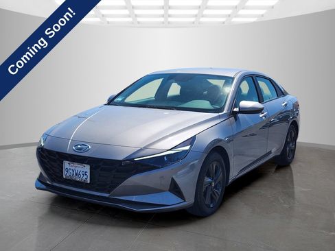 Certified 2023 Hyundai Elantra SEL FWD image 3
