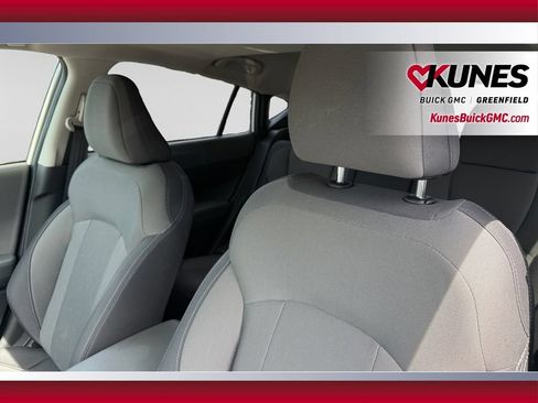 Used 2025 Subaru Crosstrek 2.5i Premium AWD/4WD image 13