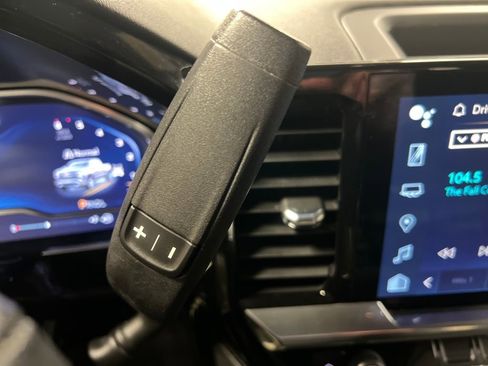 Certified 2022 Chevrolet Silverado 1500 RST AWD/4WD image 26