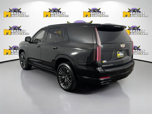 Used 2025 Cadillac Escalade Sport Platinum image 7