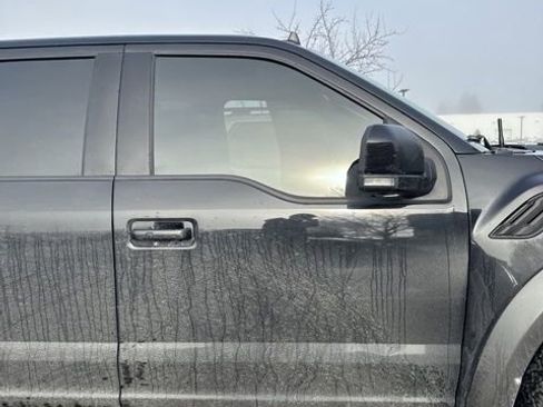 Used 2019 Ford F150 Raptor w/ Equipment Group 802A Luxury image 21