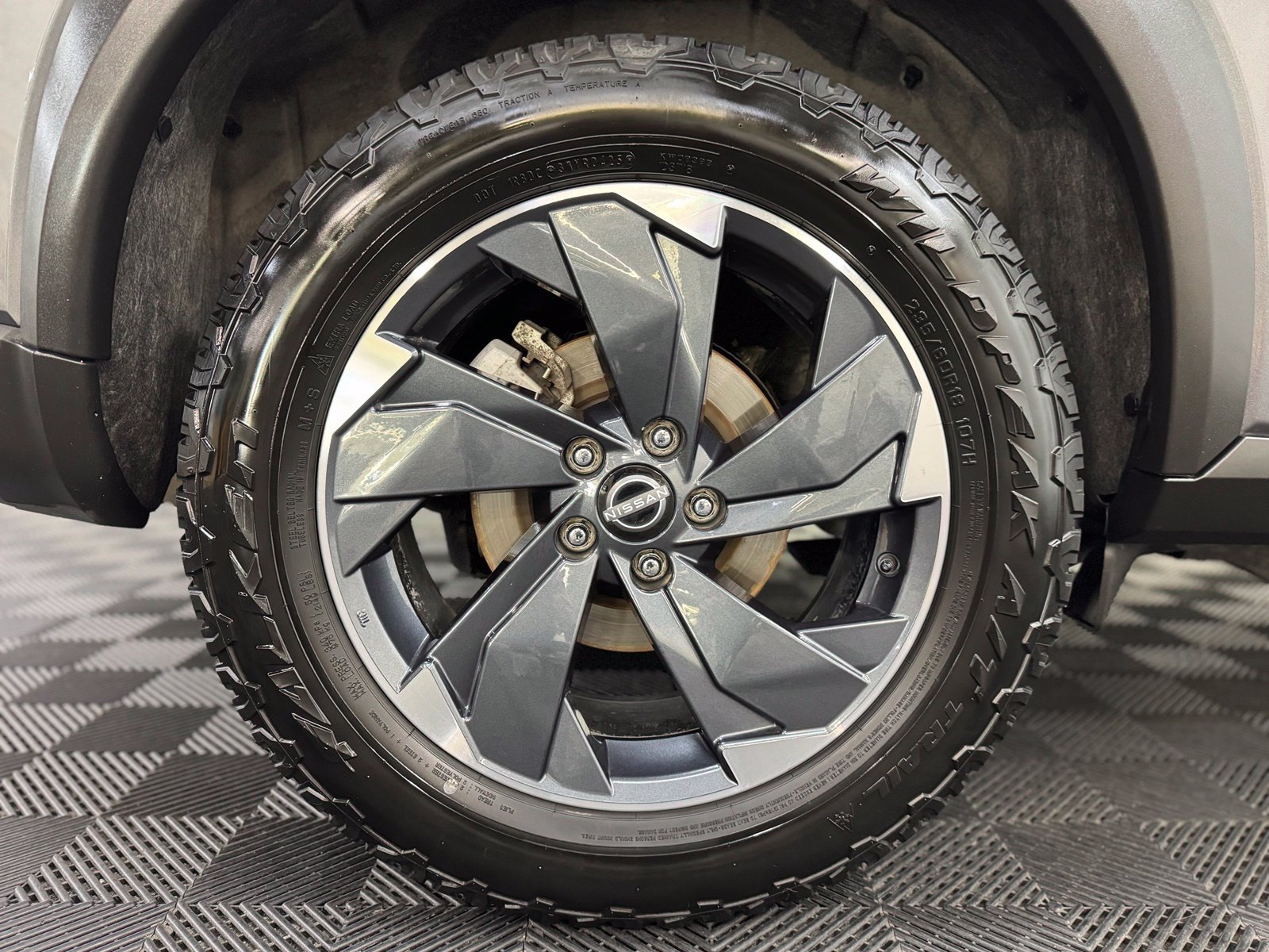 Certified 2025 Nissan Rogue SV w/ SV Premium Package AWD/4WD image 12