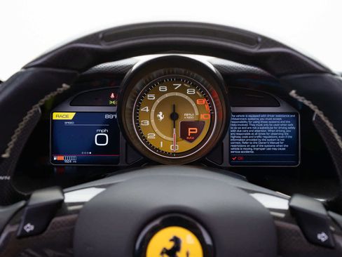 Used 2022 Ferrari 812 GTS RWD image 11